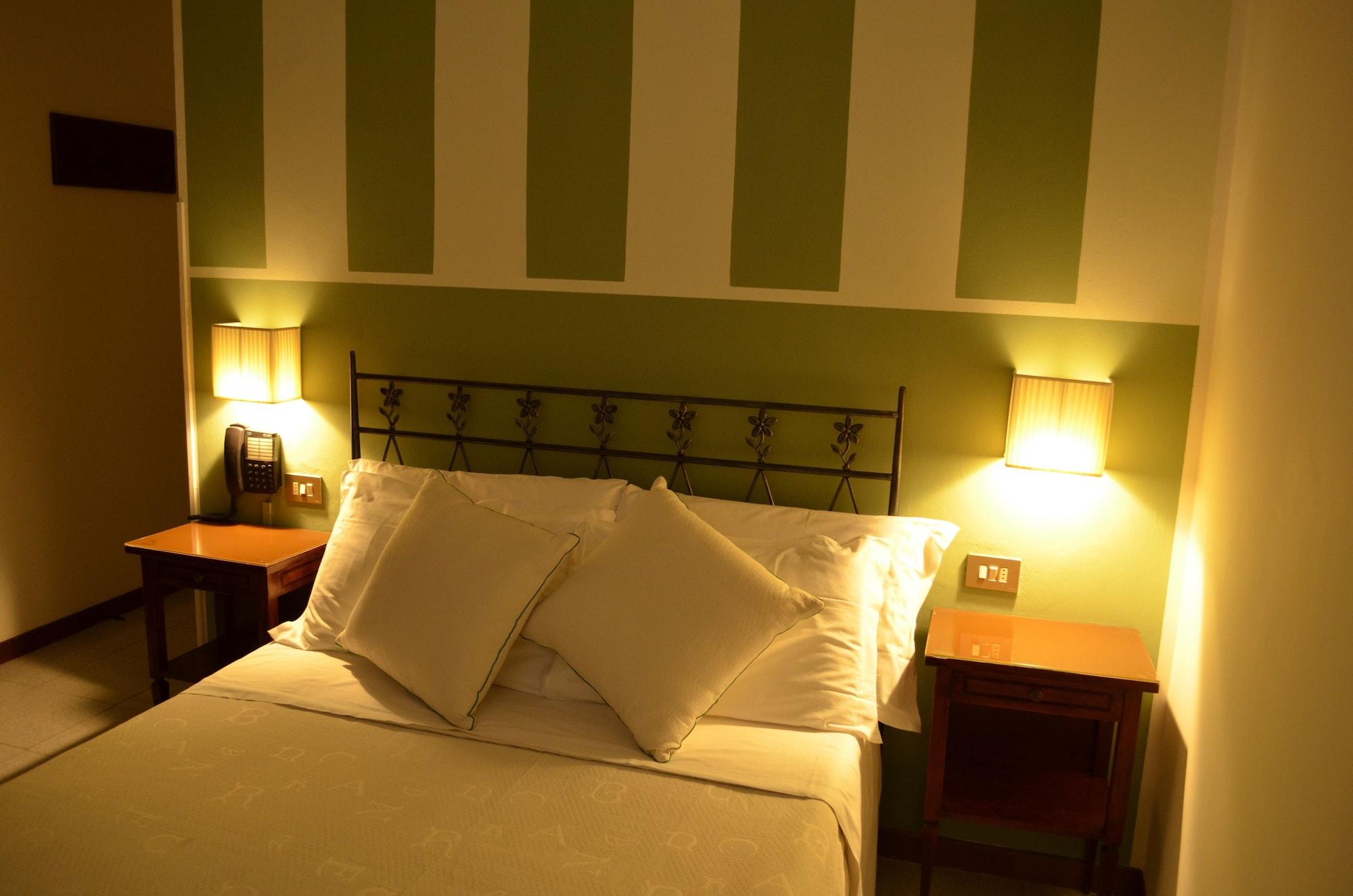 Hotel Rosalba פרוג'ה מראה חיצוני תמונה