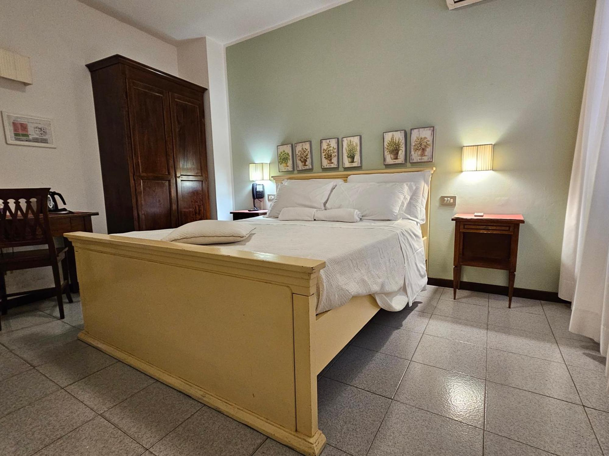 Hotel Rosalba פרוג'ה מראה חיצוני תמונה