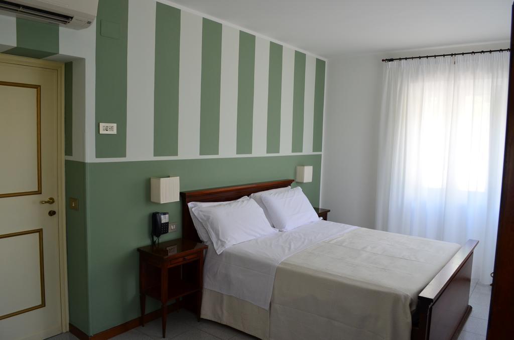 Hotel Rosalba פרוג'ה חדר תמונה